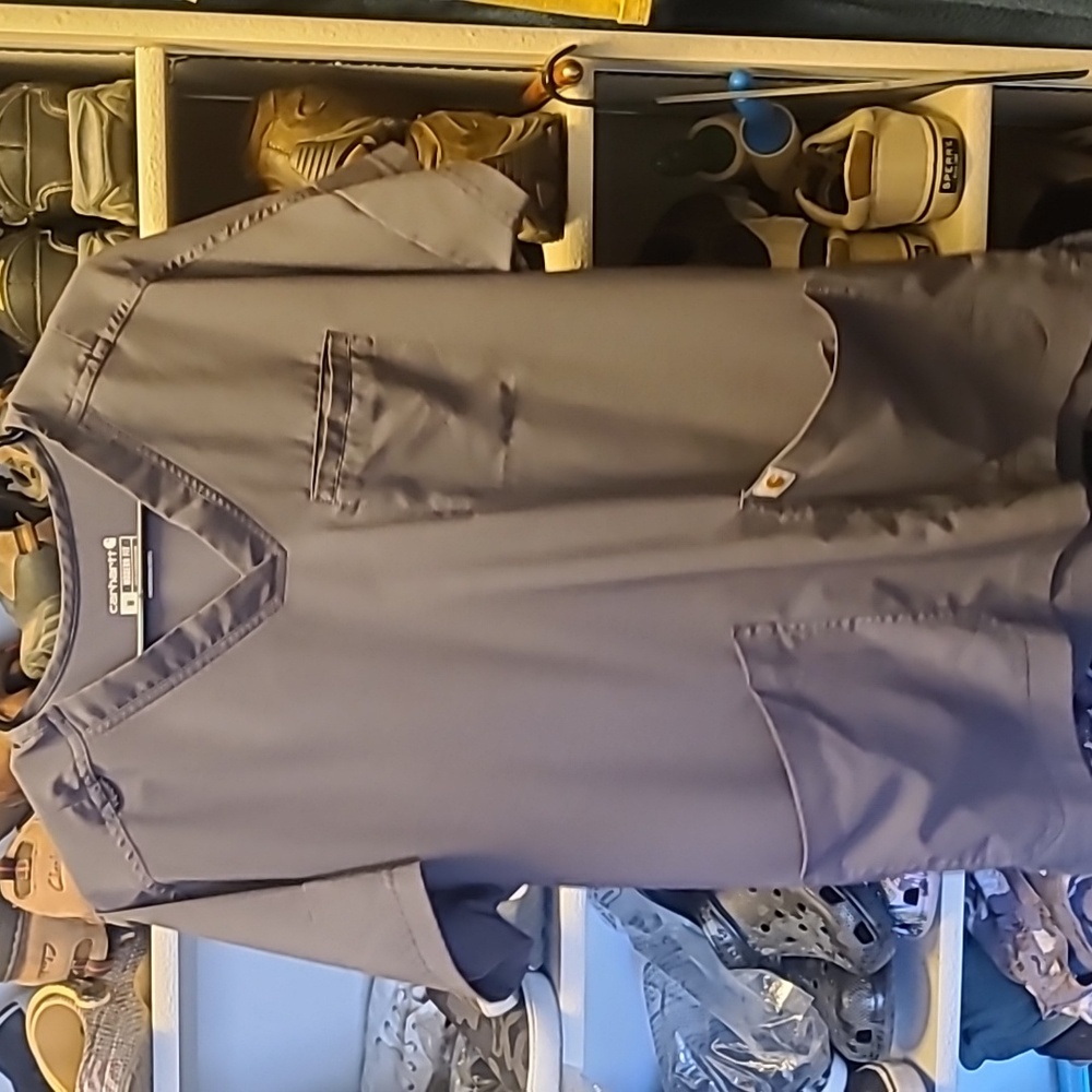 Carhartt grey scrub top modern fit size medium